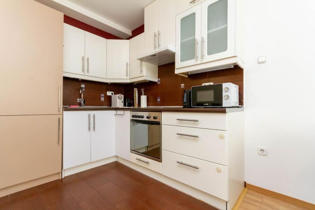 Apartament Family Lux Lounge In Voeroesmarty Street By Nw Budapeszt Zewnętrze zdjęcie